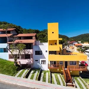 Artesania Pensión Bombinhas