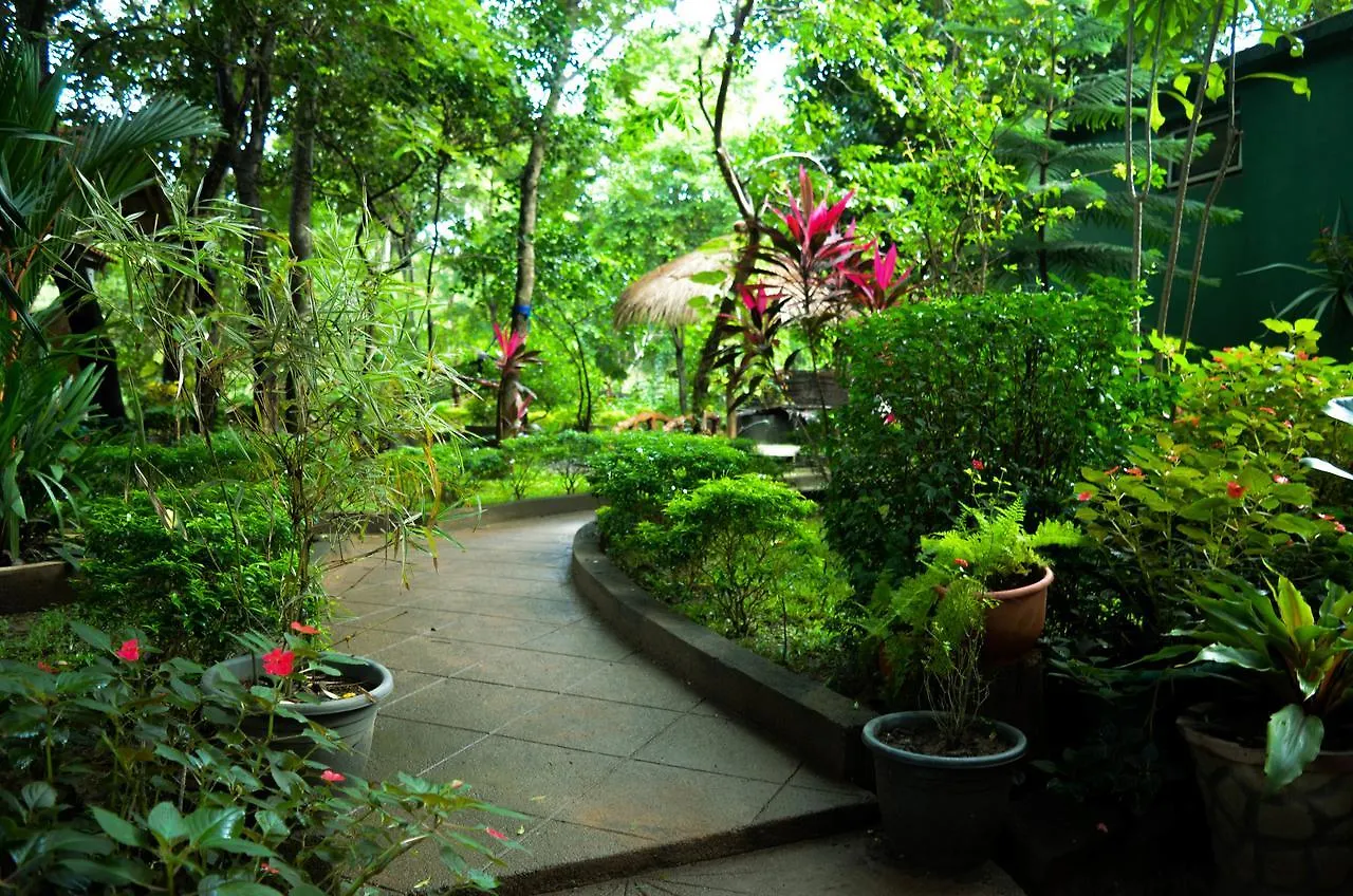 Dudley Nature Resort Habarana Bed & Breakfast